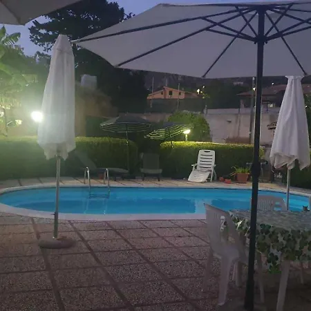 Aurora In Con Piscina Bagheria