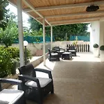 Aurora In Con Piscina דירה בגרייה